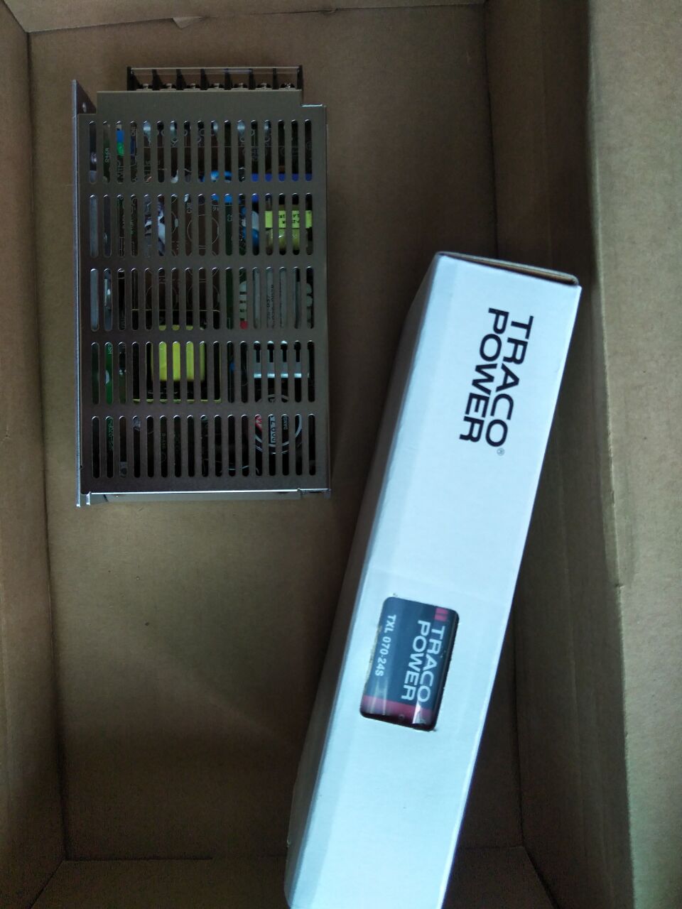 TRACOPOWER高频AC-DC开关电源100W系列 TXM100-124 TXM100-112 