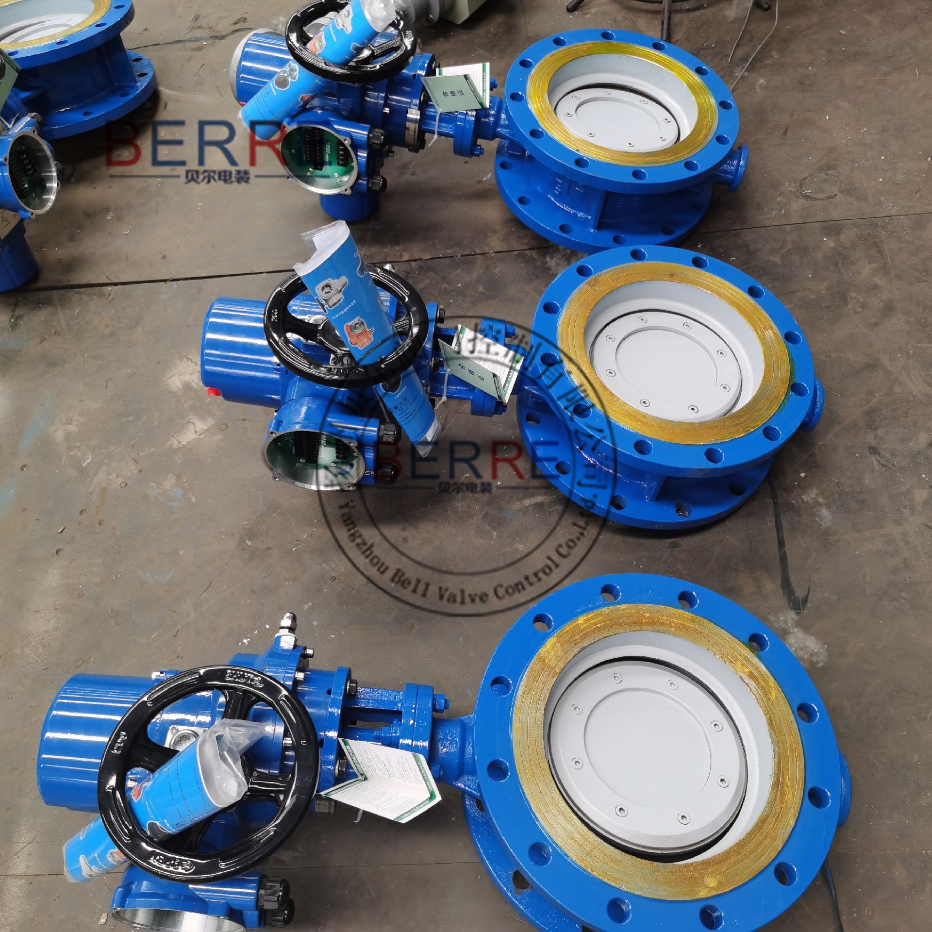 BERRED943H法兰硬密封电动调节蝶阀D943H-25C DN250