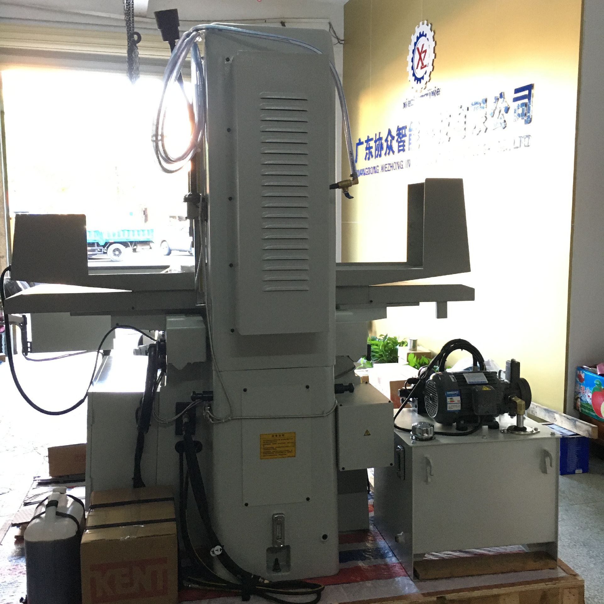 建德磨床KENT三轴自动精密高效平面磨床KGS-306AHD