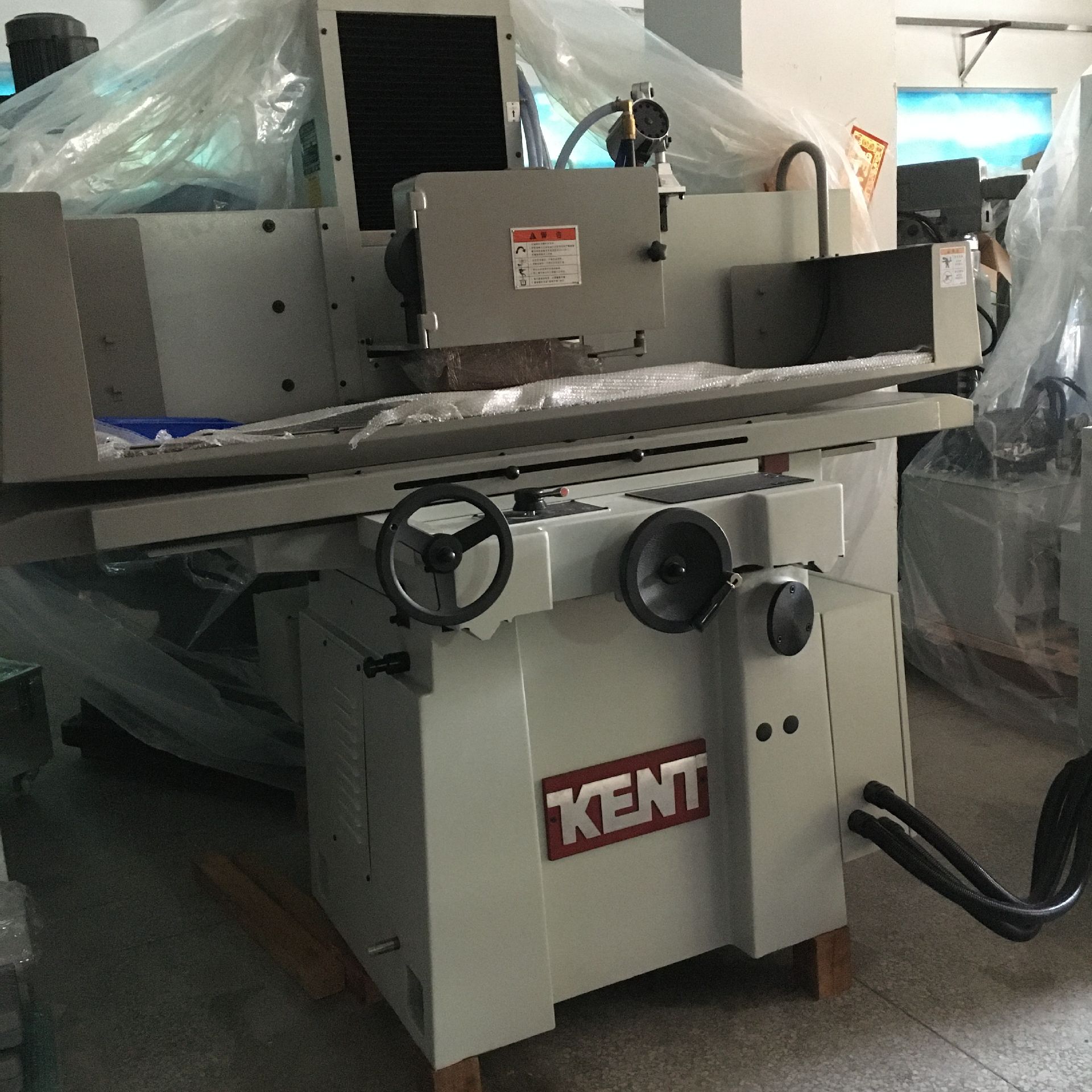 建德磨床KGS-306AHD三轴自动精密高效平面磨床 操作简易方便