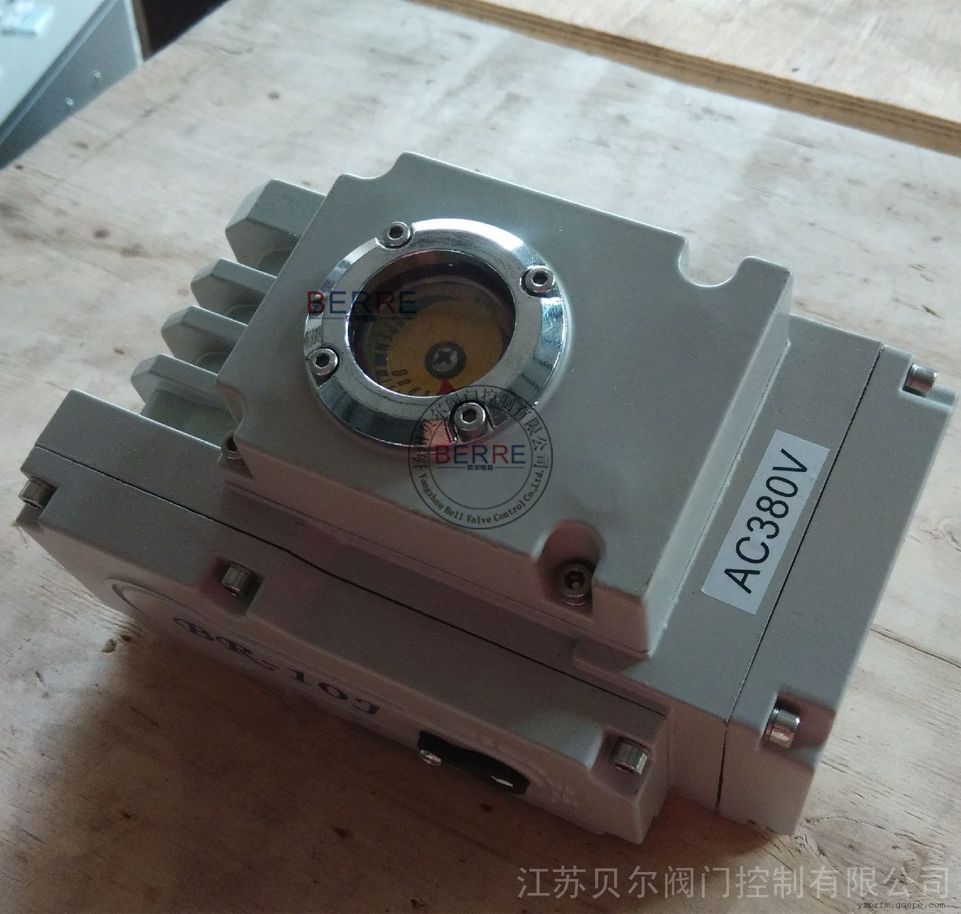 200N.m精小型电动执行器