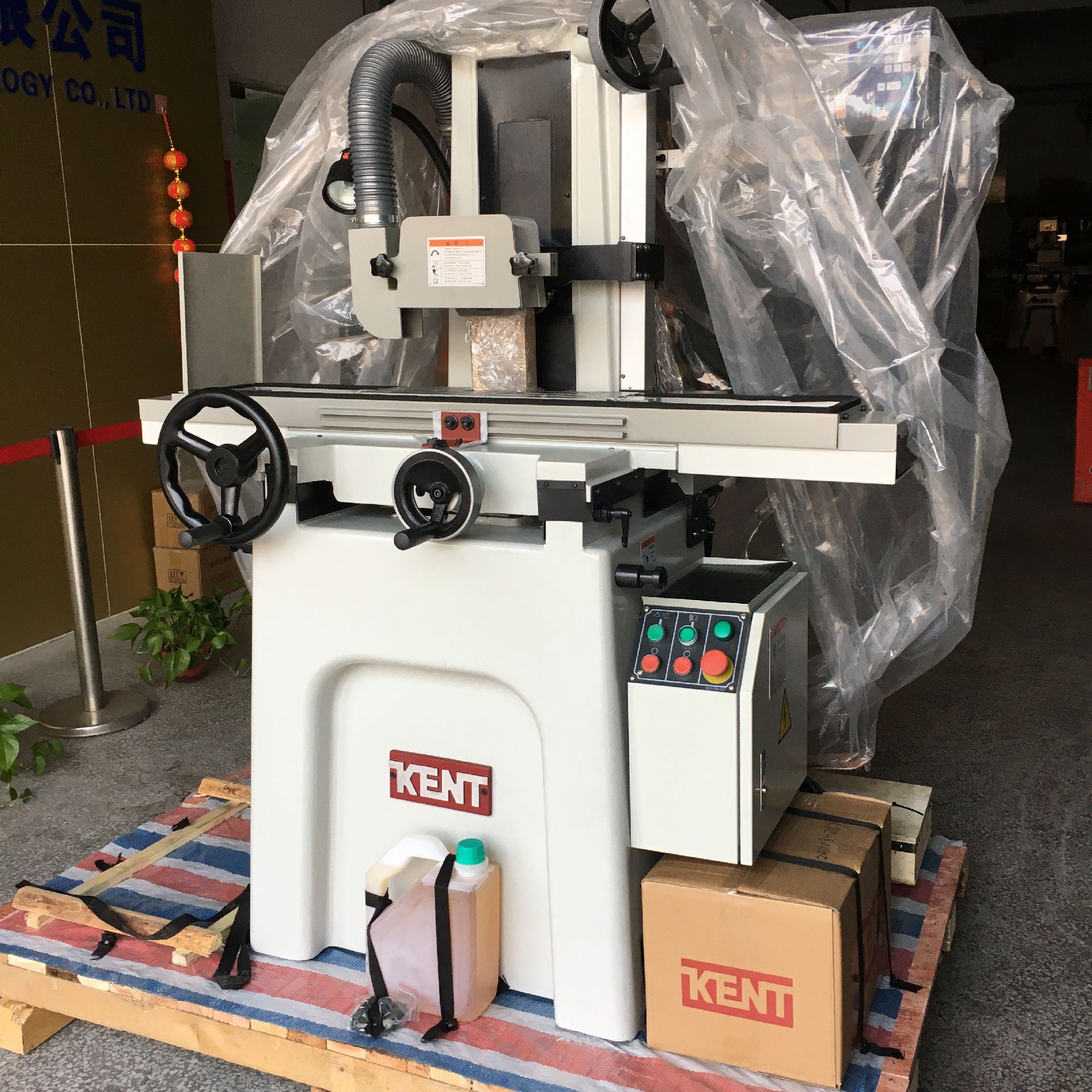 建德磨床建德KENT精密平面磨床 高精度高性能使用寿命长KGS-618M