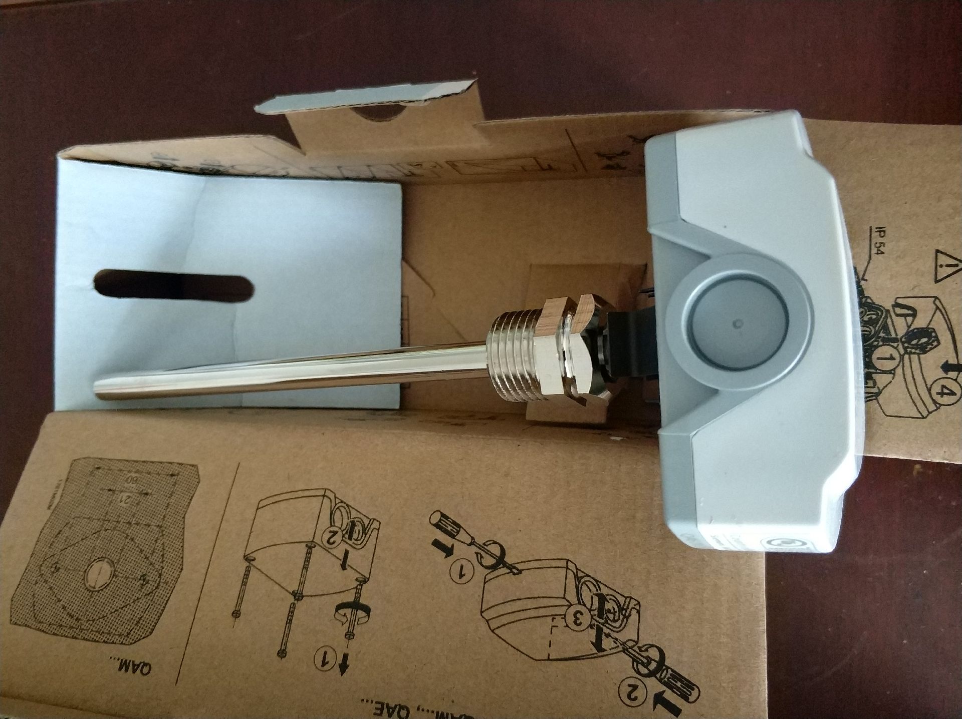 西门子QAE2111.015 水温温度传感器 变送器 PT100