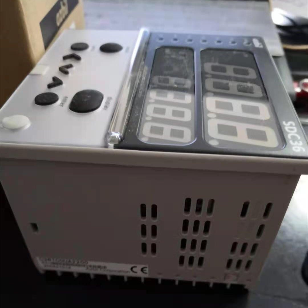 AZBIL山武温控器特价正品C36TR1UA1200/C36TR1UA2100