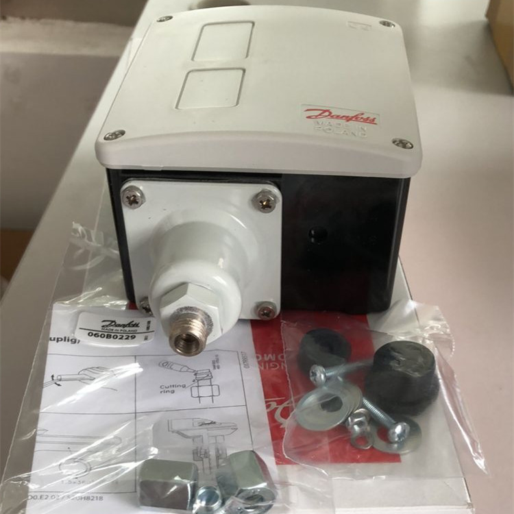 DANFOSS特价压力开关/压力传感器RT117E 017-529866