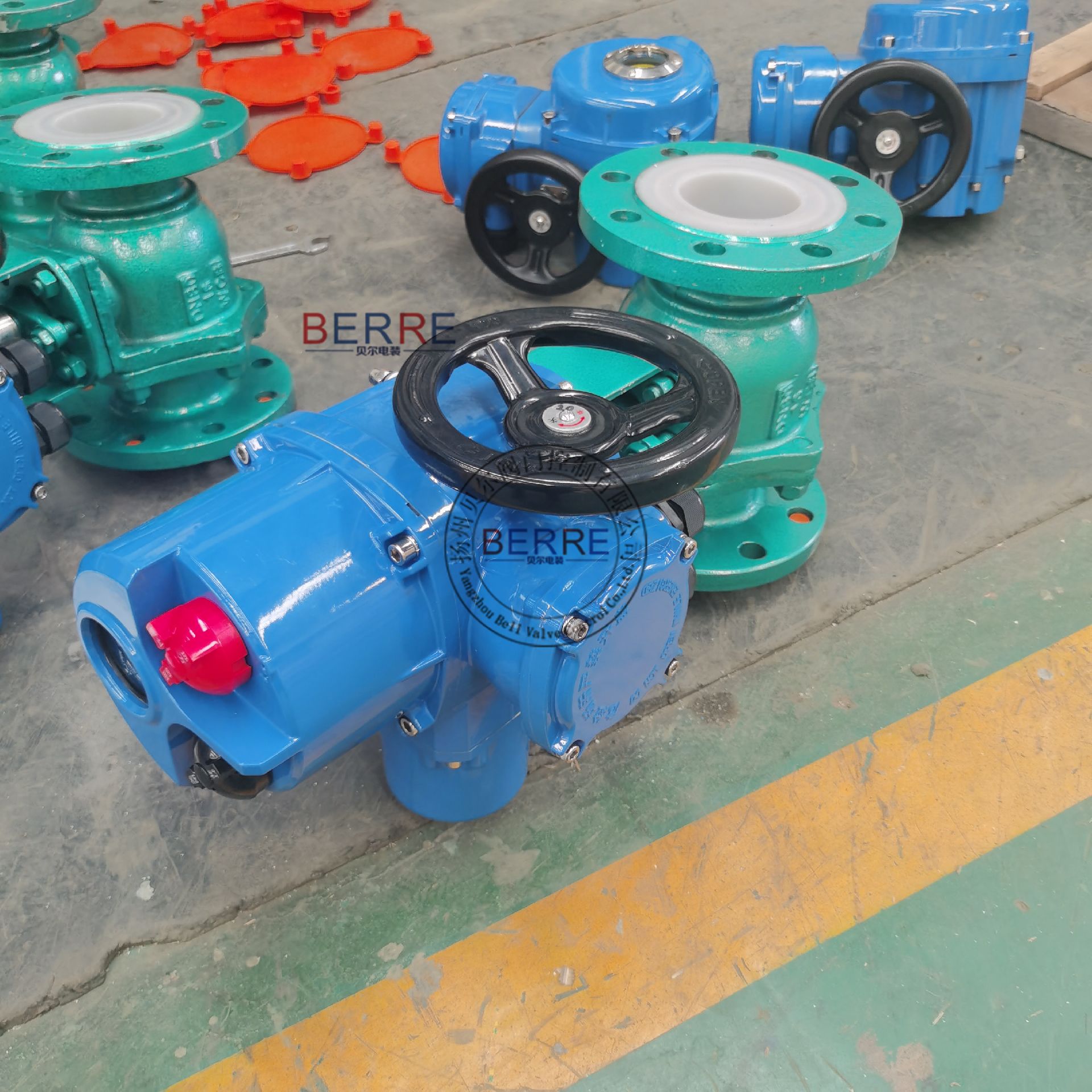 BERREQ941F46电动法兰衬氟球阀Q941F46-10C DN80