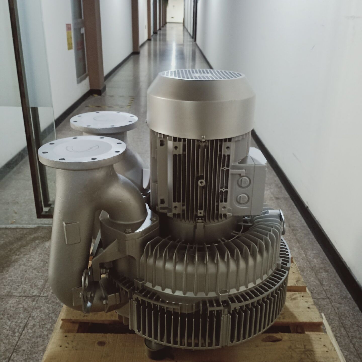 西门子2BH1943-7GH2715KW立式安装高压风机