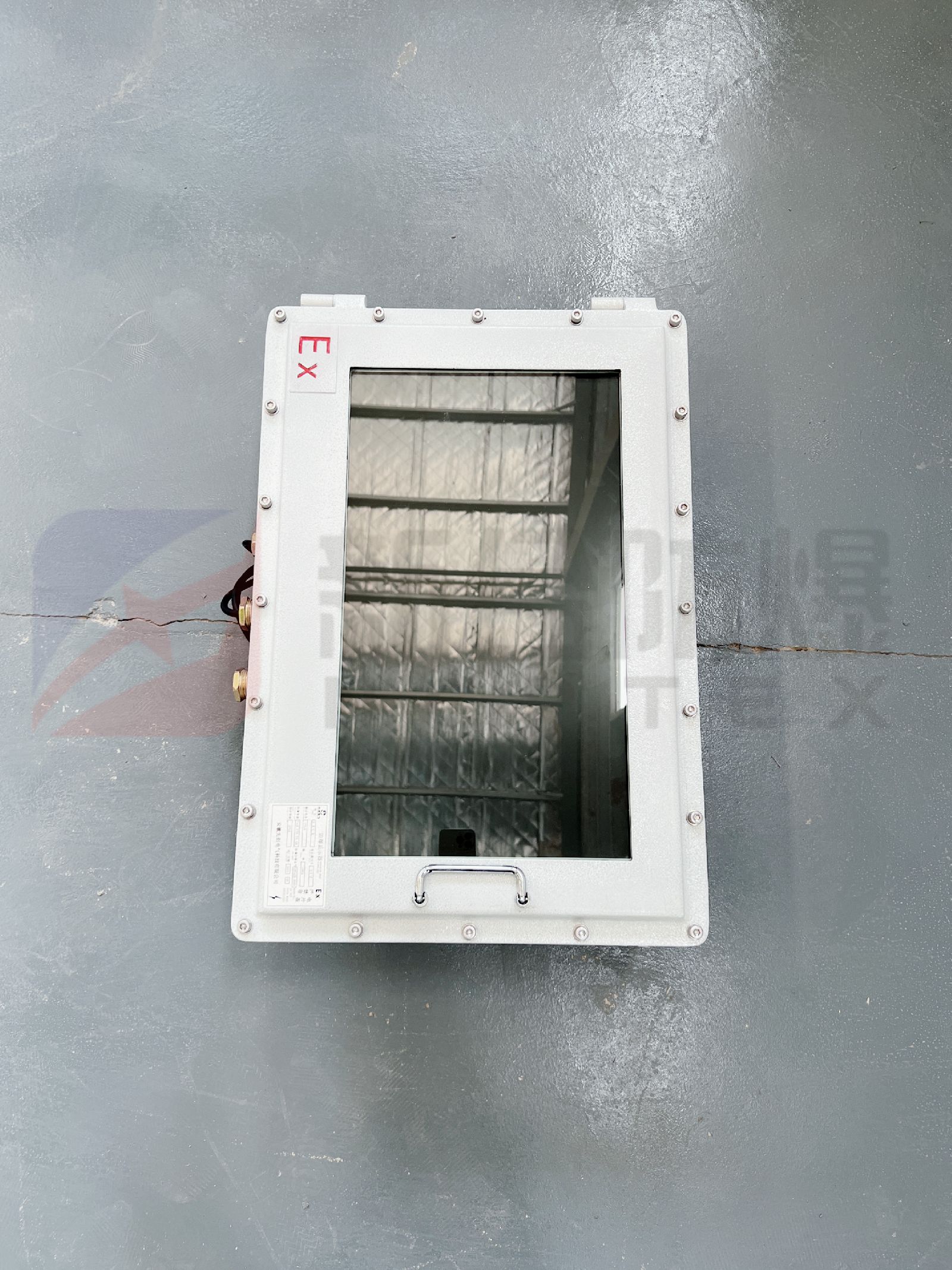 新合防爆24寸 整机防爆安全性能好可定制不同型号显示器