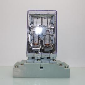 JOSEF約瑟DCS-11雙位置繼電器 4開4閉 線圈電壓DC24V 板前接線