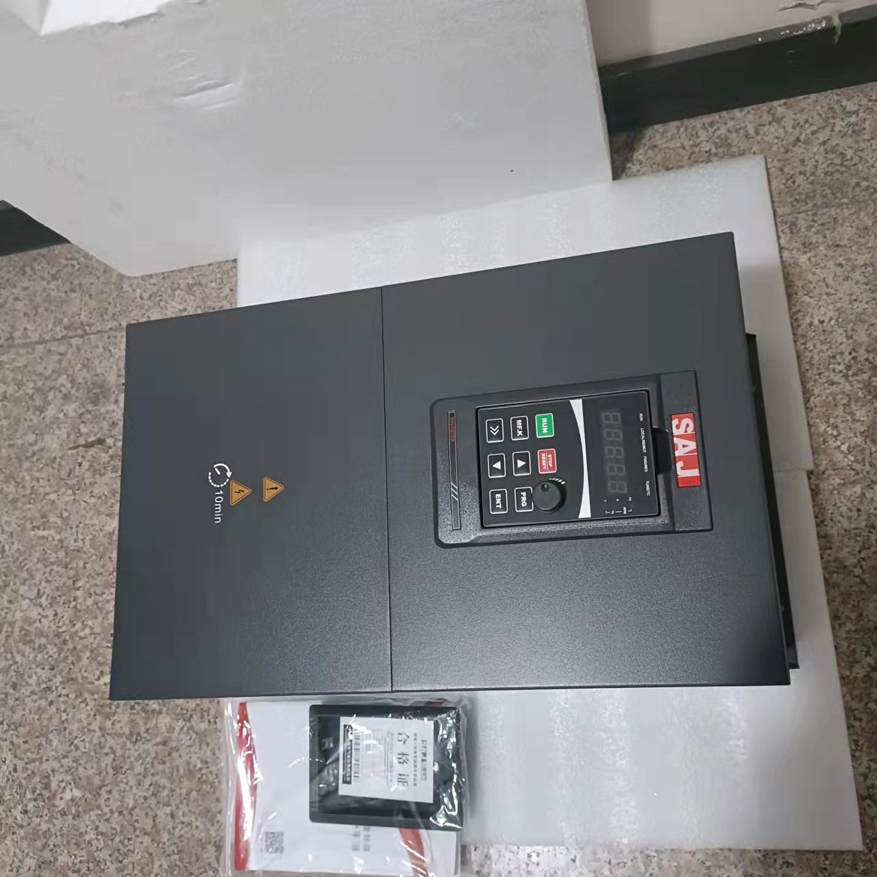 风机水泵纺织机械通用变频器VM1000B-4T160G现货
