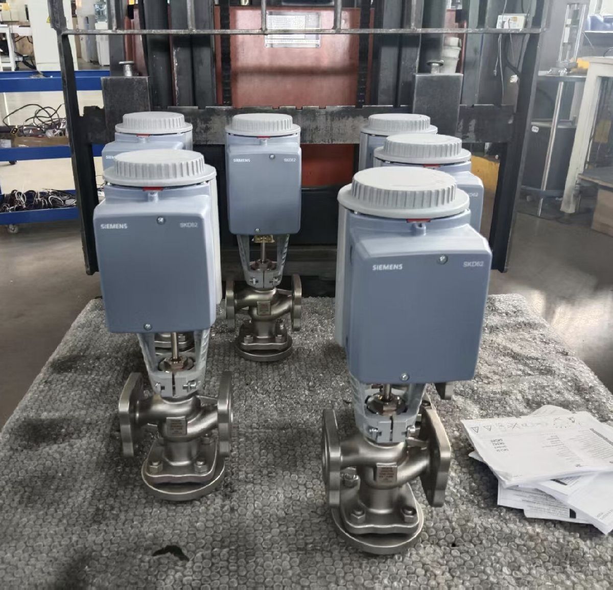 VVC45.25不锈钢304两通、三通调节阀 配套西门子执行器 SKD62